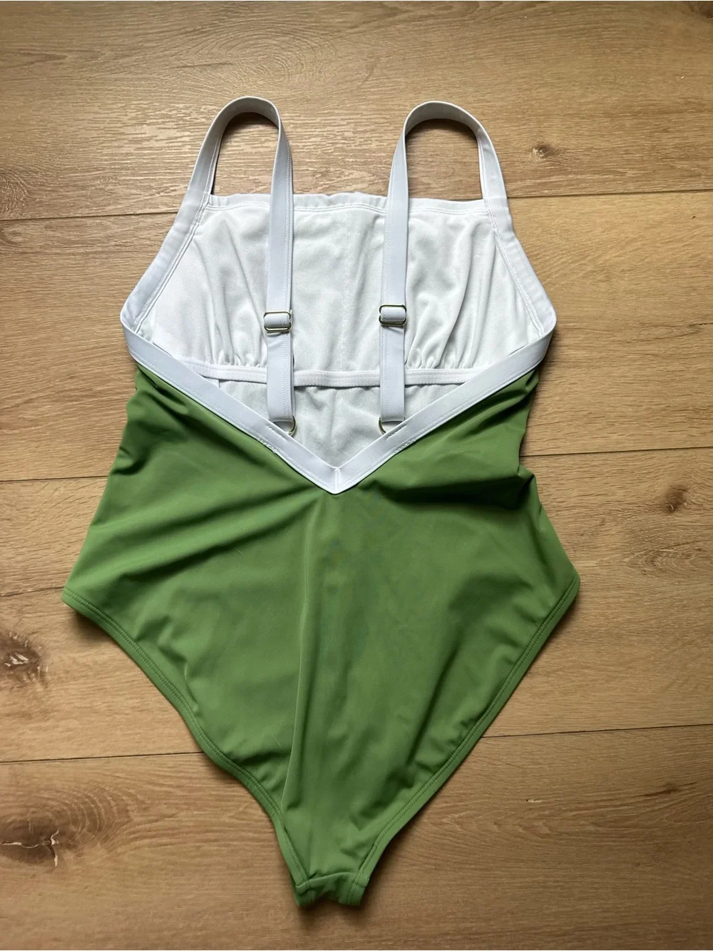 NWOT Shade & Shore Women’s Green & White Solid Minimalist One Piece Swimsuit | L